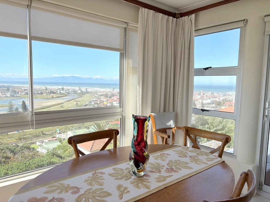To Let 3 Bedroom Property for Rent in Muizenberg Western Cape
